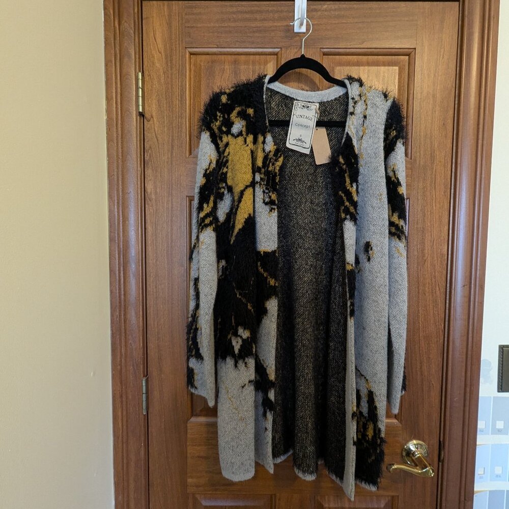 Beautiful Vintage Concept NWOT Coat length Sweater